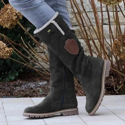 Bequeme und modische orthopädische Stiefel
