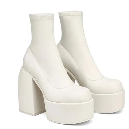 EM | Entspannte und stützende Plateau-Stiefeletten
