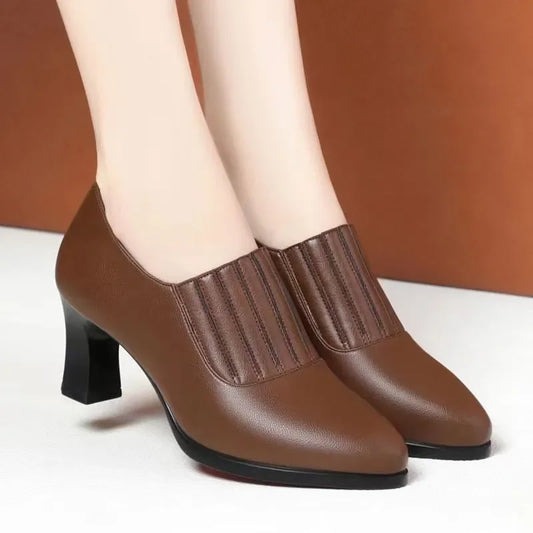 Vielseitige und stützende orthopädische Stiefel