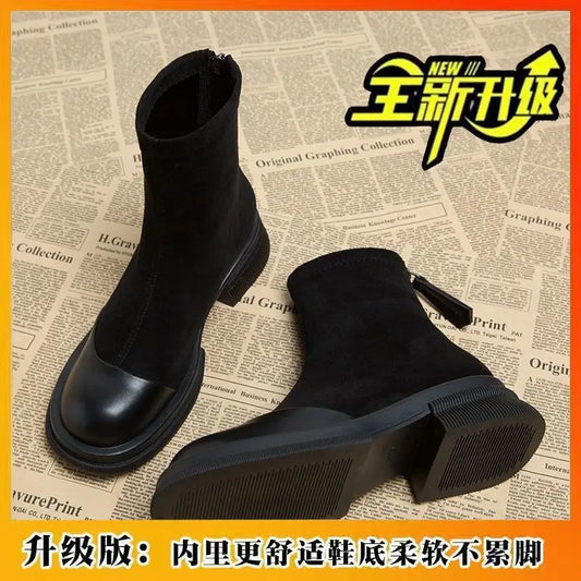 Elegante und stützende orthopädische Absätze