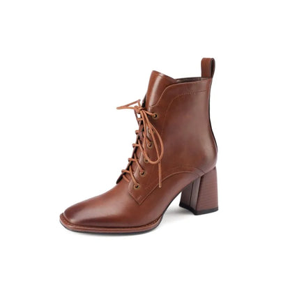 Bequeme und modische orthopädische Stiefel