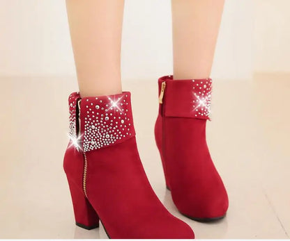 Maßgeschneiderte und bequeme orthopädische Stiefel