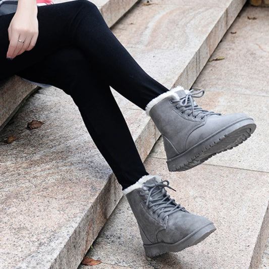 Maßgeschneiderte und bequeme orthopädische Stiefel