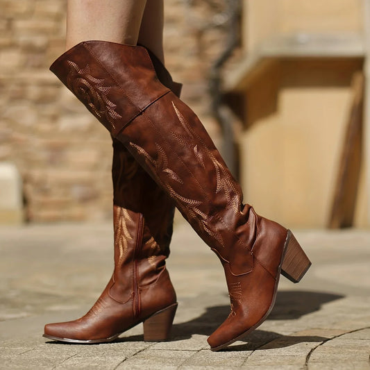Stützende und stilvolle orthopädische Stiefel