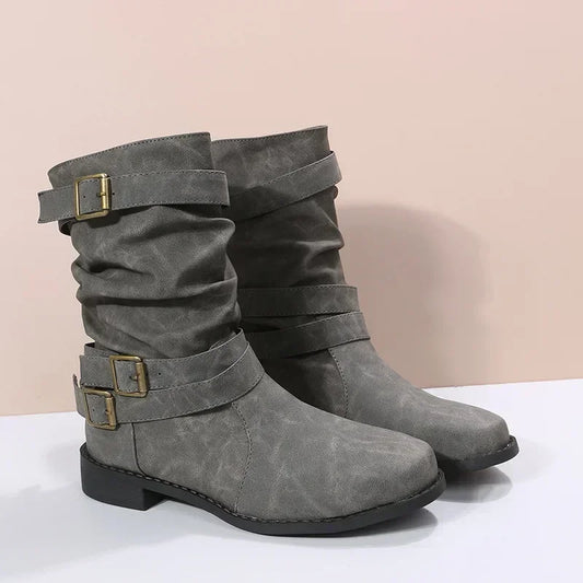 Elegante und stützende orthopädische Stiefel