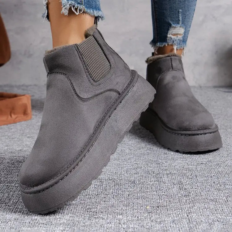EM | Gemütliche Stiefelette