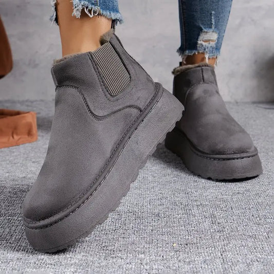 EM | Gemütliche Stiefelette