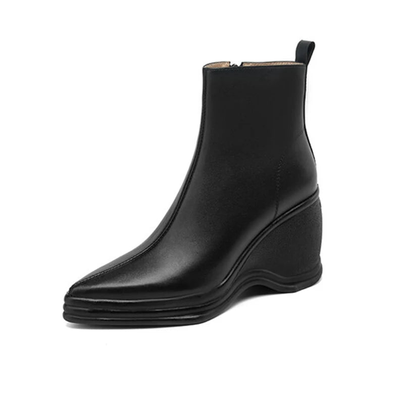 Stützende und trendige orthopädische Stiefel