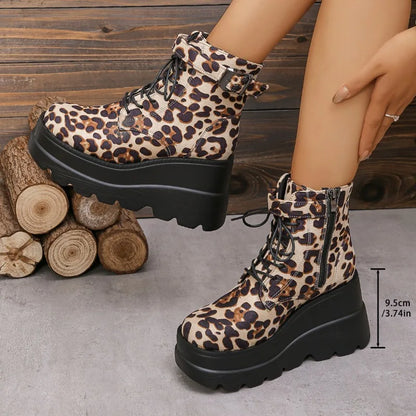 EM | Stiefel mit Leopardenmuster in Patform