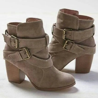 Elegante und stützende orthopädische Stiefel