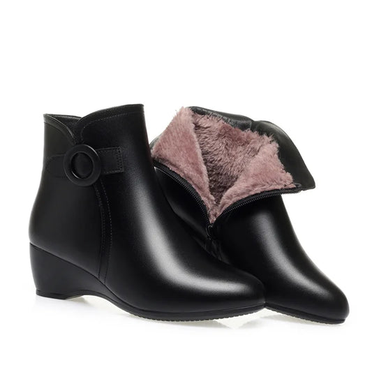 Bequeme und modische orthopädische Stiefel