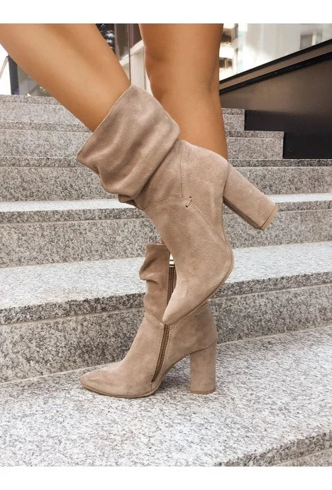 EM | Stiefel mit Blockabsatz aus Wildleder