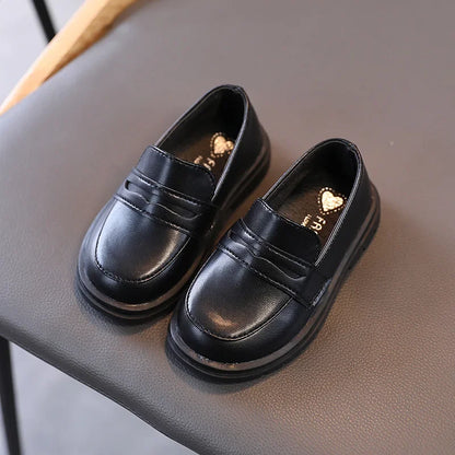 Maßgeschneiderte und bequeme orthopädische Turnschuhe