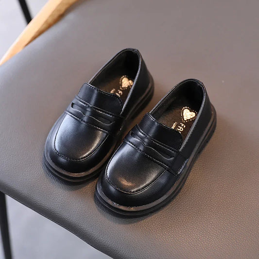 Maßgeschneiderte und bequeme orthopädische Turnschuhe