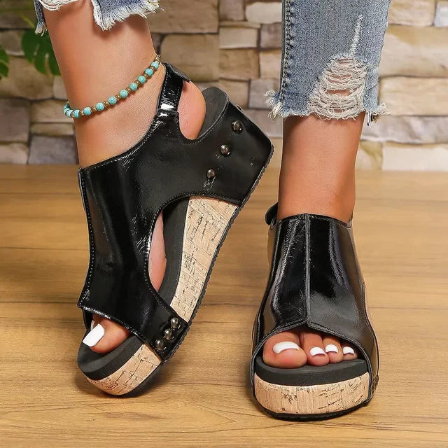 EM | Schicke Keilsandalen