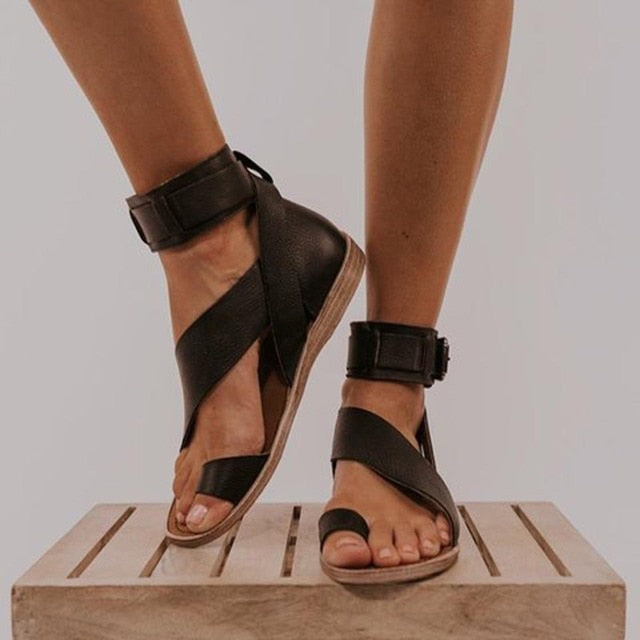 EM | Kreuzriemen-Knöchelwickel-Zehenring-Sandalen