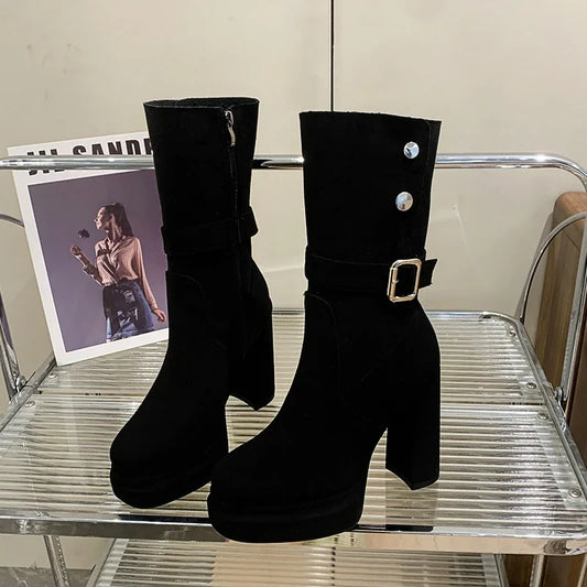 Bequeme und modische orthopädische Stiefel
