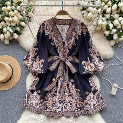 EM | Elegantes Minikleid mit Vintage-Print, Puffärmeln in A-Linie und V-Ausschnitt