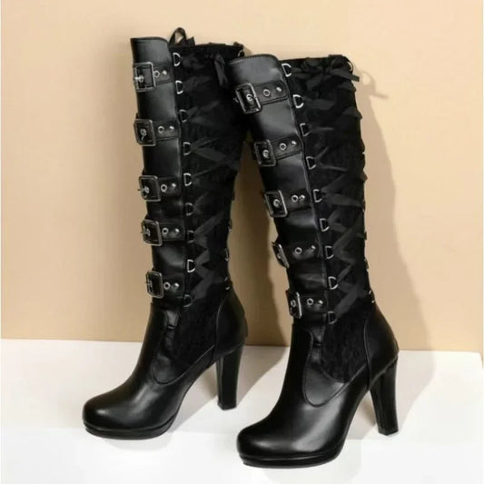 Lässige und stützende orthopädische Stiefel