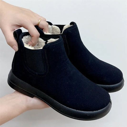 Stützende und trendige orthopädische Stiefel