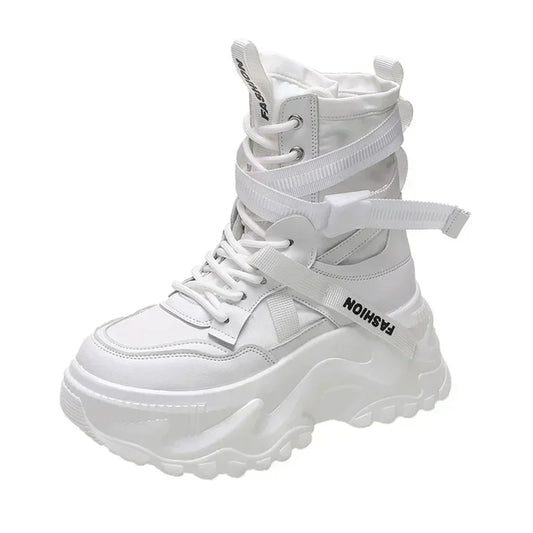 Lässige und stützende orthopädische Stiefel