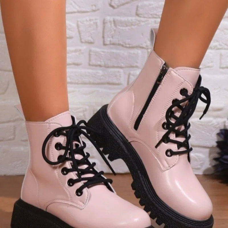 Lässige und stützende orthopädische Stiefel