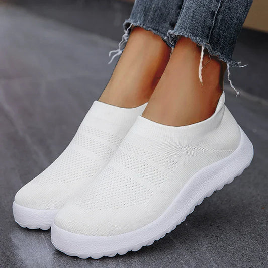 EM | Leichte Slip-On-Sneakers aus Strick