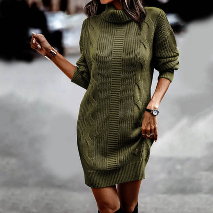 Cara - Elegantes Kleid mit Rollkragen aus gedrehtem Strick