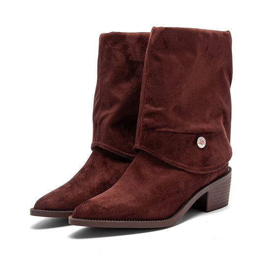 Stützende und stilvolle orthopädische Stiefel