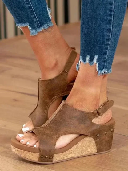EM | Schicke Keilsandalen