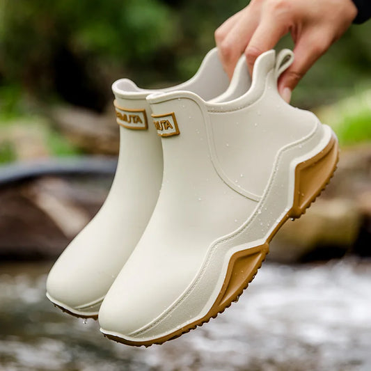 Bequeme und modische orthopädische Stiefel