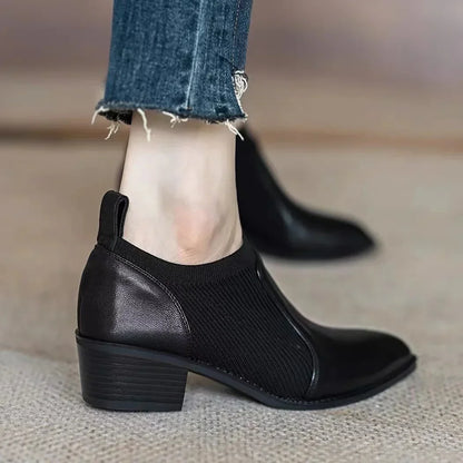 Stützende und stilvolle orthopädische Schuhe