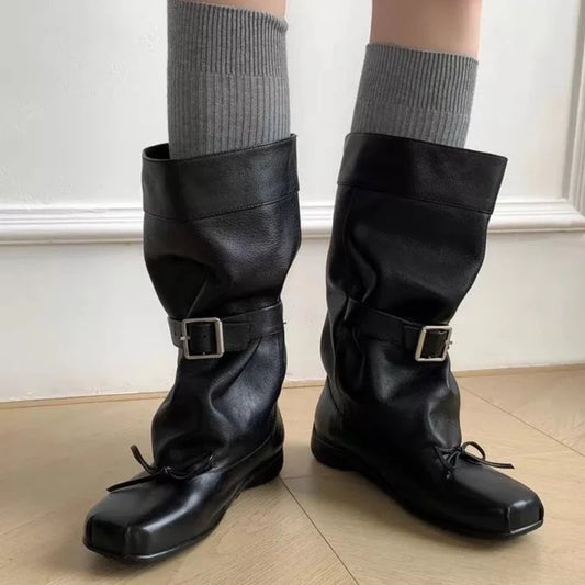 Bequeme und modische orthopädische Stiefel