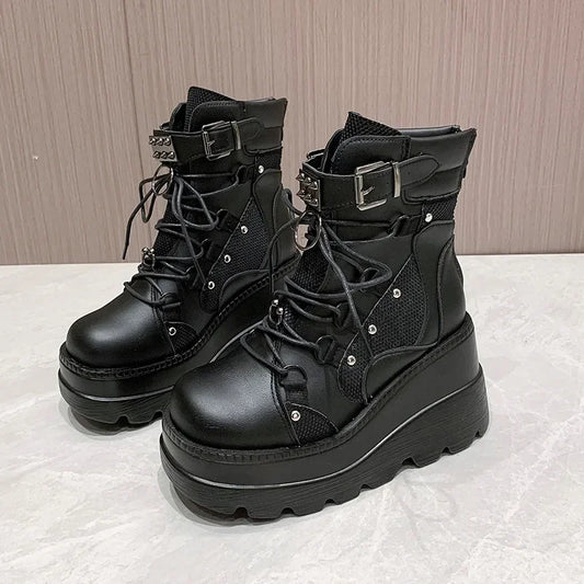 Stützende und trendige orthopädische Stiefel