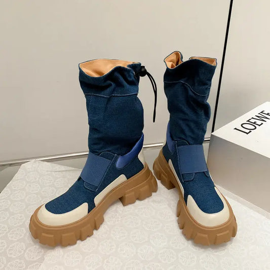 Stützende und stilvolle orthopädische Stiefel
