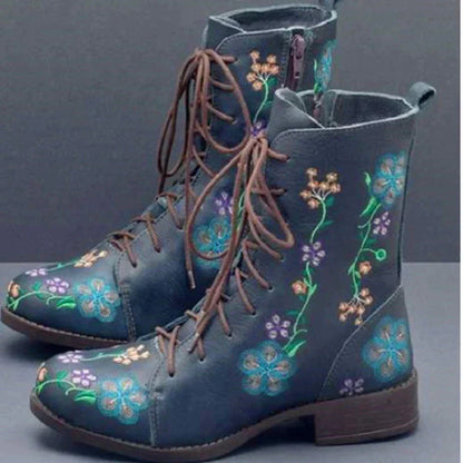EM | Lässige florale Schnürstiefel