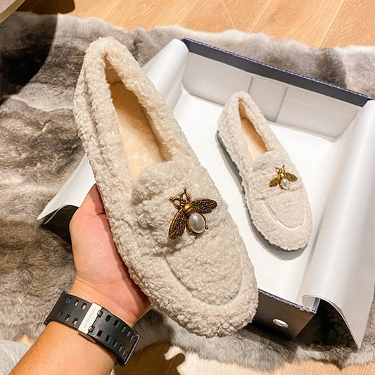 Bequeme und modische orthopädische Stiefel