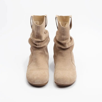Elegante und stützende orthopädische Stiefel