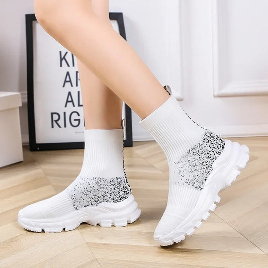 Bequeme und modische orthopädische Stiefel