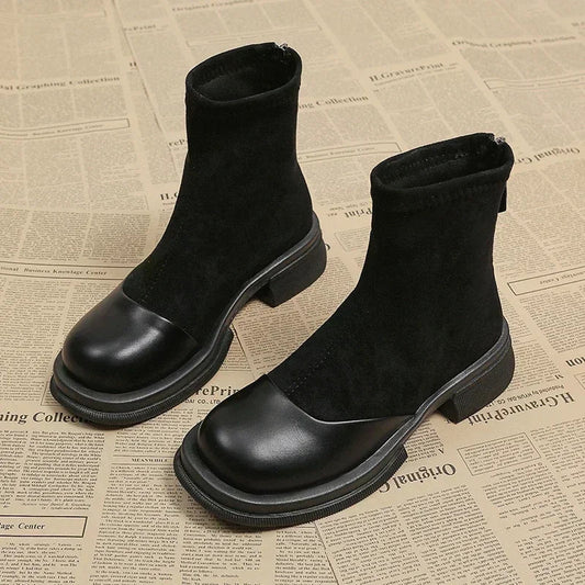 EM | Stiefelette aus Wildleder und Leder