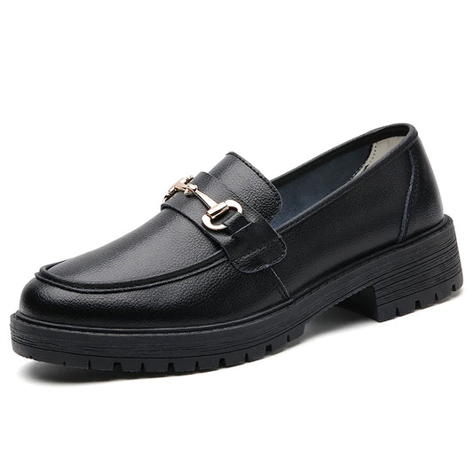 Bequeme und modische orthopädische Turnschuhe