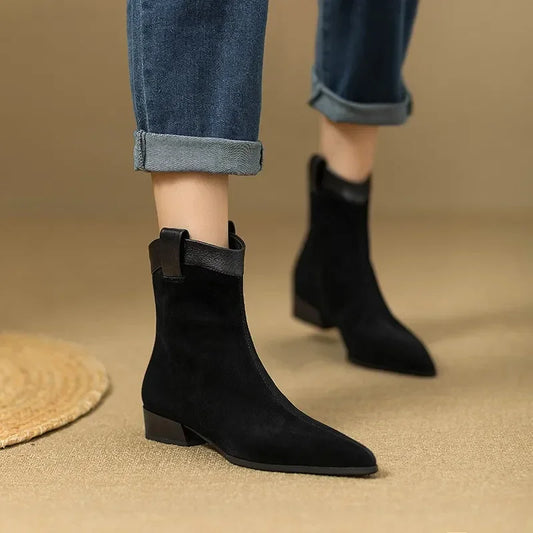 Bequeme und modische orthopädische Stiefel