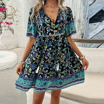 MW | Ariana™ Florales Boho-Minikleid mit V-Ausschnitt