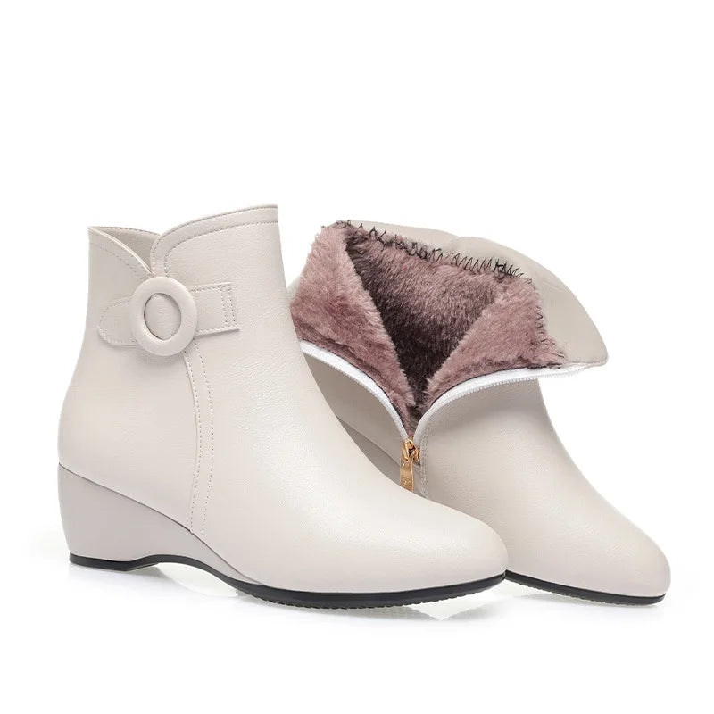 Bequeme und modische orthopädische Stiefel