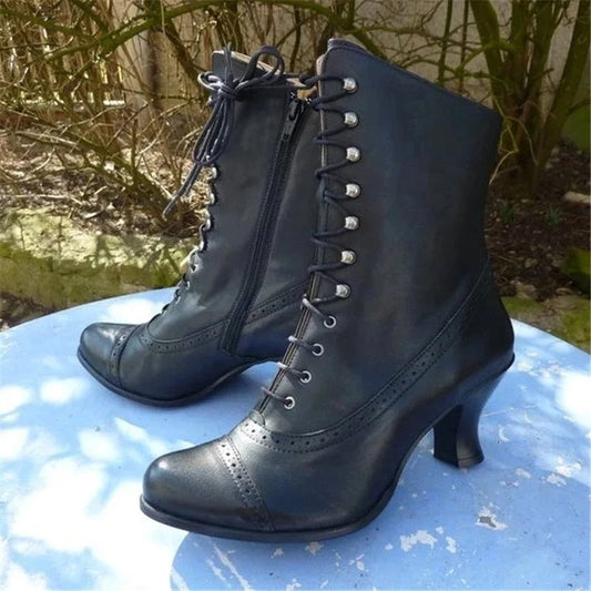 EM | Viktorianische Schnürstiefel mit Absatz