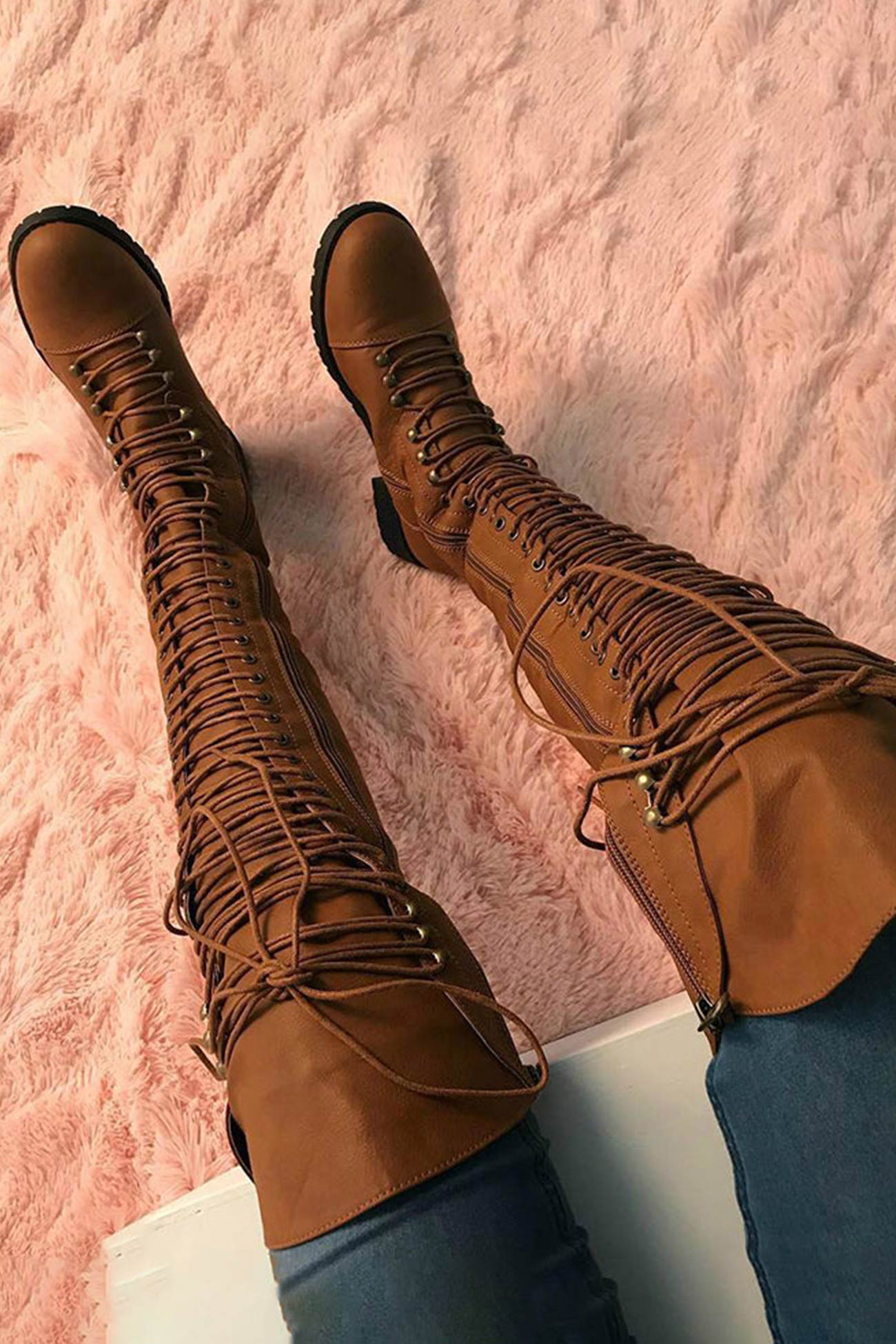 EM | Over-the-Knee-Stiefel mit Schnürung