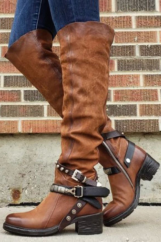 EM | Knöchelhohe Stiefel mit Schnalle