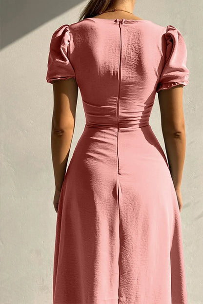 MW | Sweetheart Neck Kurzärmeliges Kleid