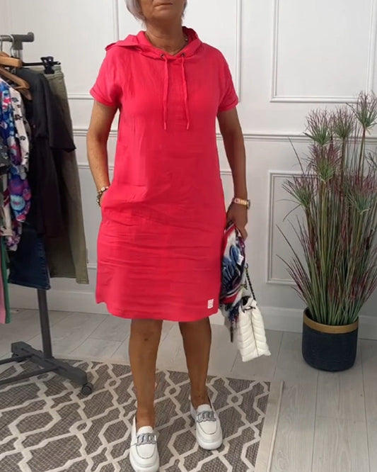 MW | Lässiges Kleid mit Kapuze und kurzen Ärmeln