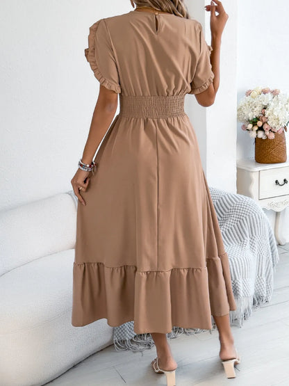 MW | Gesmoktes Midikleid mit Rundhalsausschnitt und Rüschen